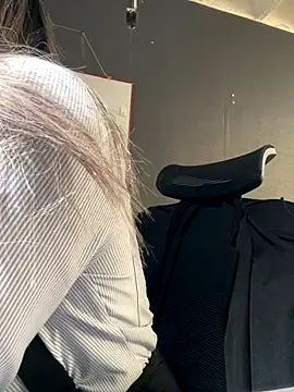 Isabella_Varella live sex cam