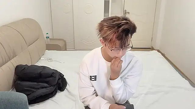 STxuguanhan live sex cam