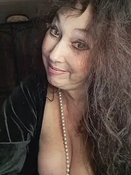 GypsyEsmeralda live sex cam