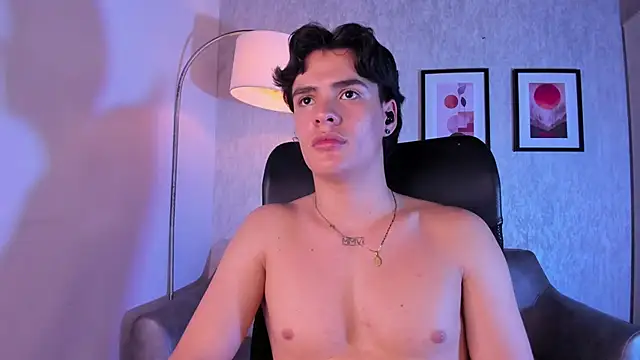 BenitoSaenz live sex cam