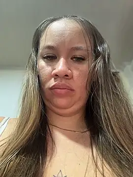 Emiily_lee live sex cam