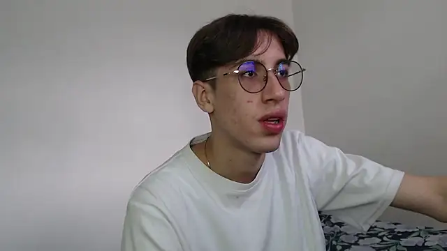 Dio__morningstar's cam snapshot