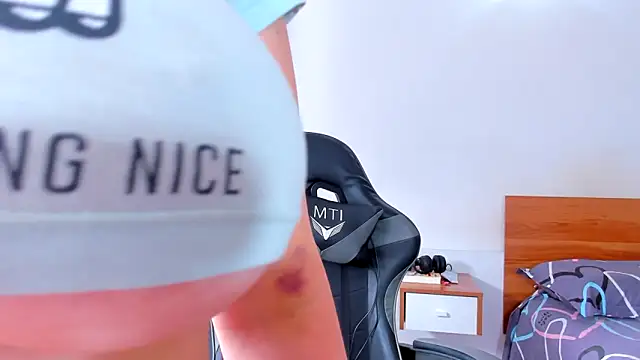 SophieLennox's cam snapshot