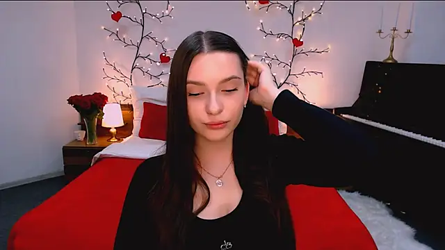 charming_berry's cam snapshot