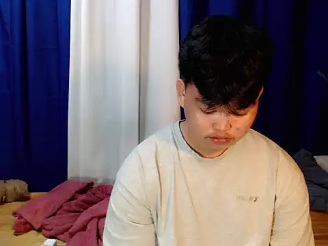 Reynelcock live sex cam