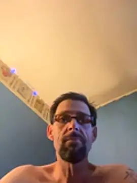 biggdaddyandqueenn live sex cam