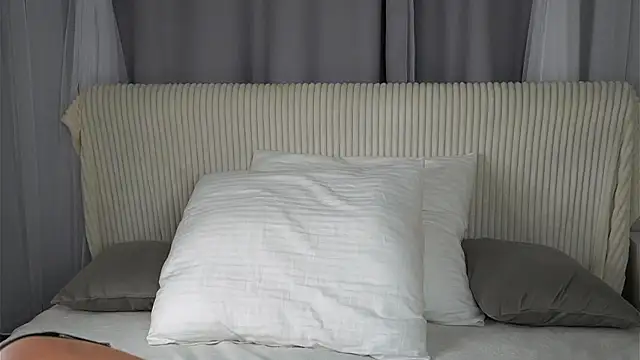 VeronaAppleberry's cam snapshot