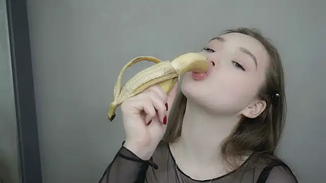 Eliravelvet's cam snapshot