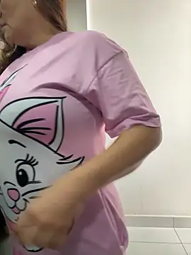 AntonellaVioleta live sex cam