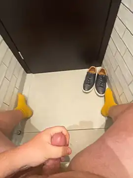 ChubbyBrit live sex cam