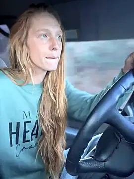 GoldenFlameGoddess live sex cam