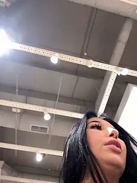 Tisha_Busty live sex cam