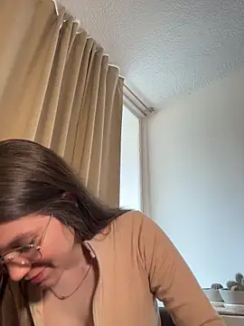 AmelieLaurent_'s cam snapshot