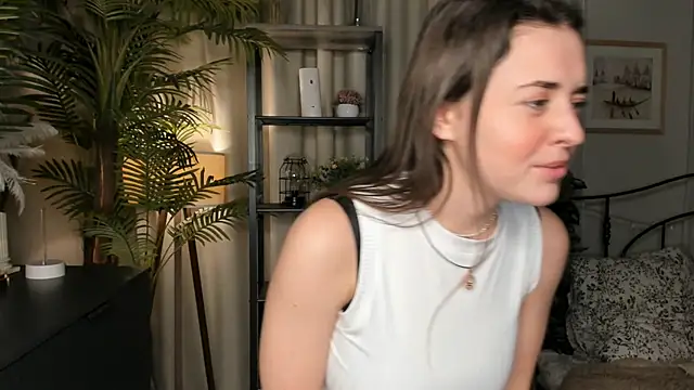 ThelmaJusto live sex cam