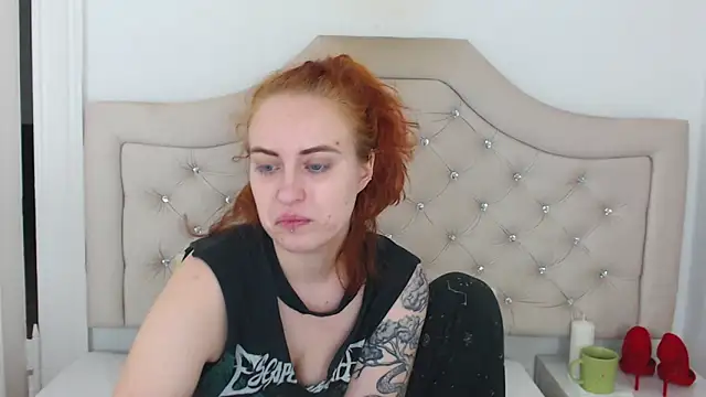 RubyBigBoobs's cam snapshot