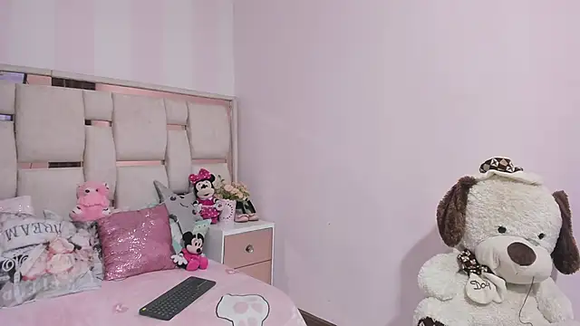 MiaKahali's cam snapshot