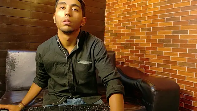 Annyeli's cam snapshot