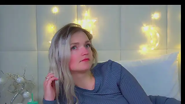 AnnyRaii's cam snapshot