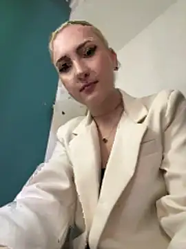 SenyaVibes's cam snapshot