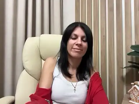 InjaAtHome live sex cam