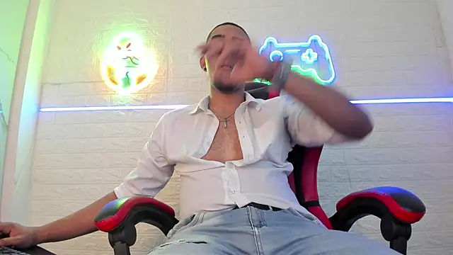 Paolo_johnson's cam snapshot