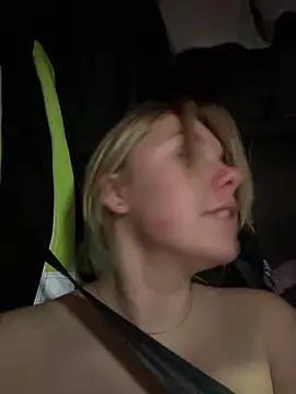 Nallinee live sex cam