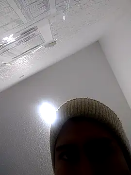 Isaanegrito's web cam