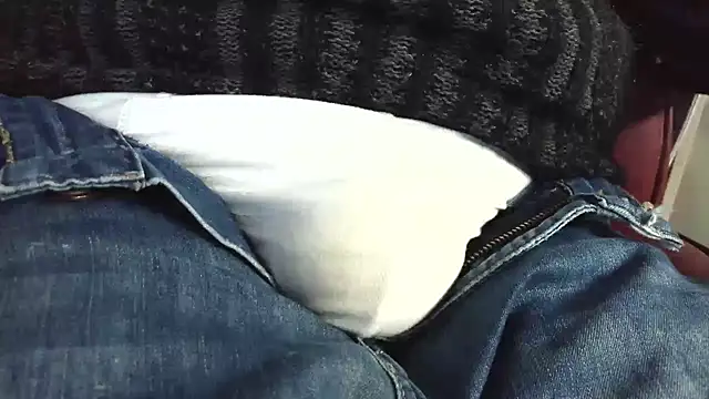 hairyandtiny live sex cam