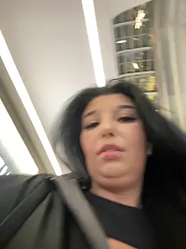 Tisha_Busty live sex cam