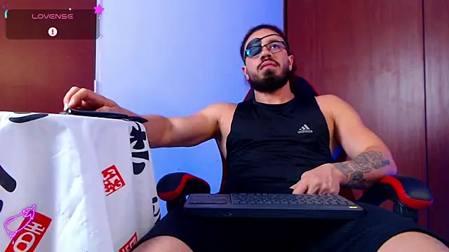 pirata_fitness live sex cam