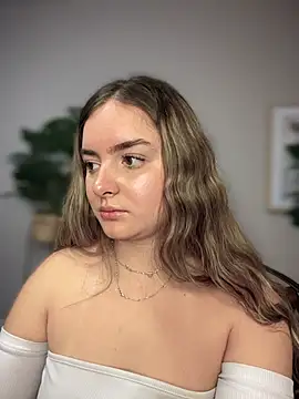 imlindapink live sex cam