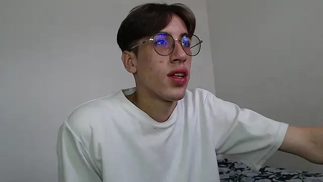 Dio__morningstar's cam snapshot