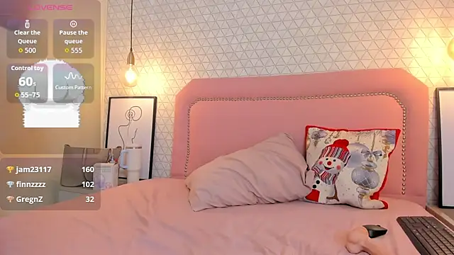 Kittytimberlake's cam snapshot