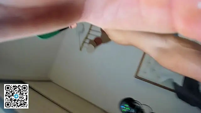 mateoleonee's cam snapshot