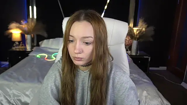 FoxyMayy's cam snapshot