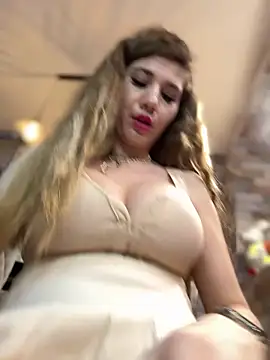 didihairypussy's cam snapshot