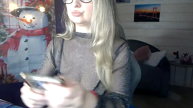 RubiLakros's cam snapshot