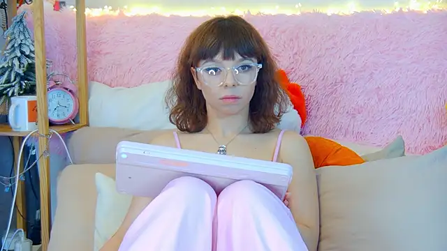 ElisabethDavis's cam snapshot