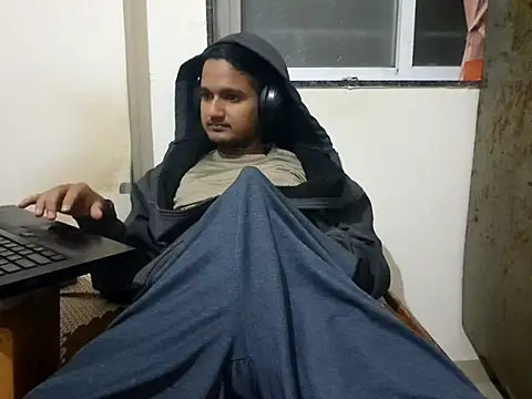 young-hairy-jon's cam snapshot