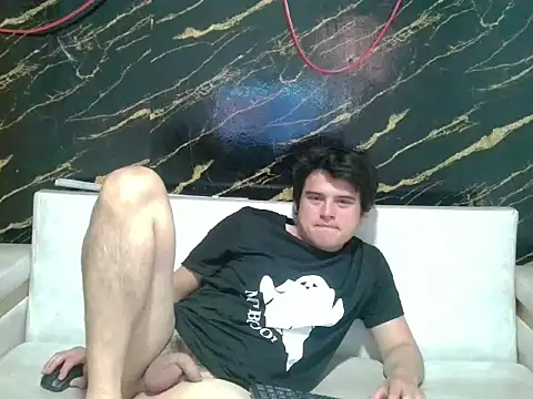 invincible200's cam snapshot