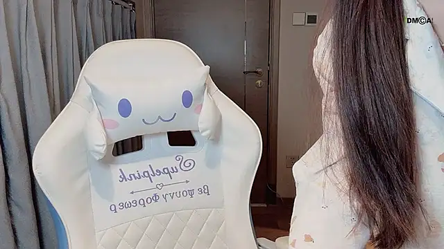 Makinghappymyself_ live sex cam