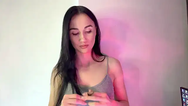 Beautyofnlka's cam snapshot