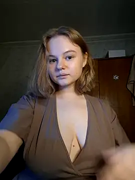 SlipperSherry's cam snapshot