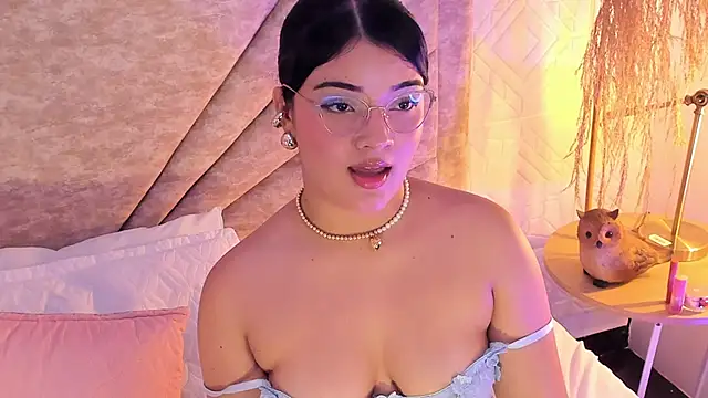 EmmaBlossom's cam snapshot