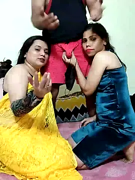 Pink-Pussy-Russian-Girl live sex cam