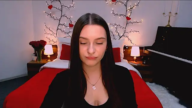 charming_berry's cam snapshot