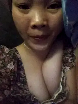 Lovebaby-love's cam snapshot