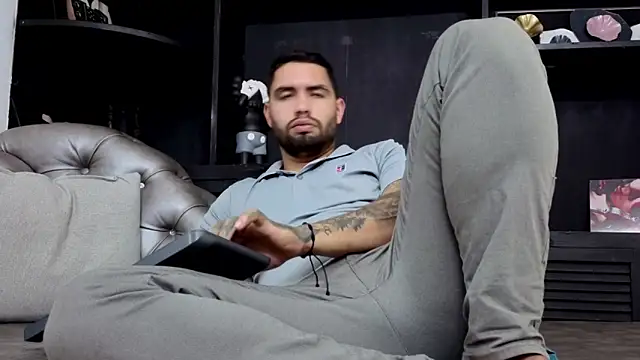 matteosantos live sex cam