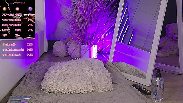 IsisQueen live sex cam