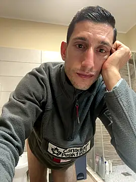 Gionnytav live sex cam